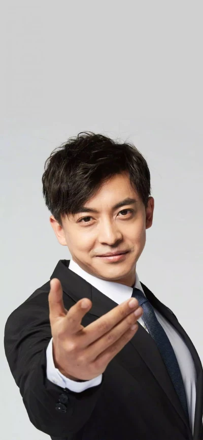 李佳航尔康