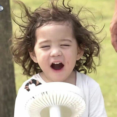 可爱小孩