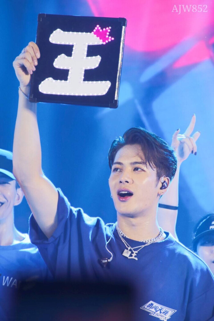 王嘉尔♡ jackson wang