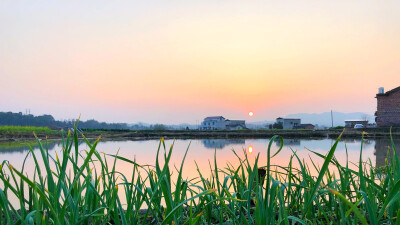 乡村夕阳余晖