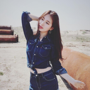 裴秀智ins往日更新
考古