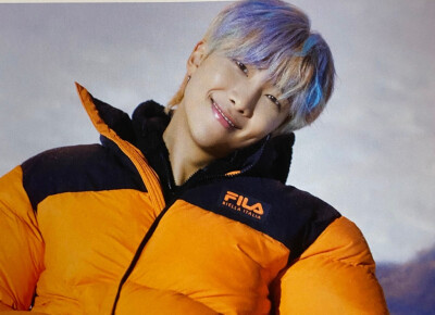 金南俊
2020 BTS WINTER PACKAGE' PREVIEW SPOT
©chimtae_D