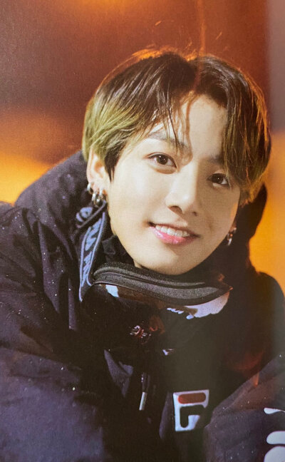 田柾国
2020 BTS WINTER PACKAGE' PREVIEW SPOT
©chimtae_D