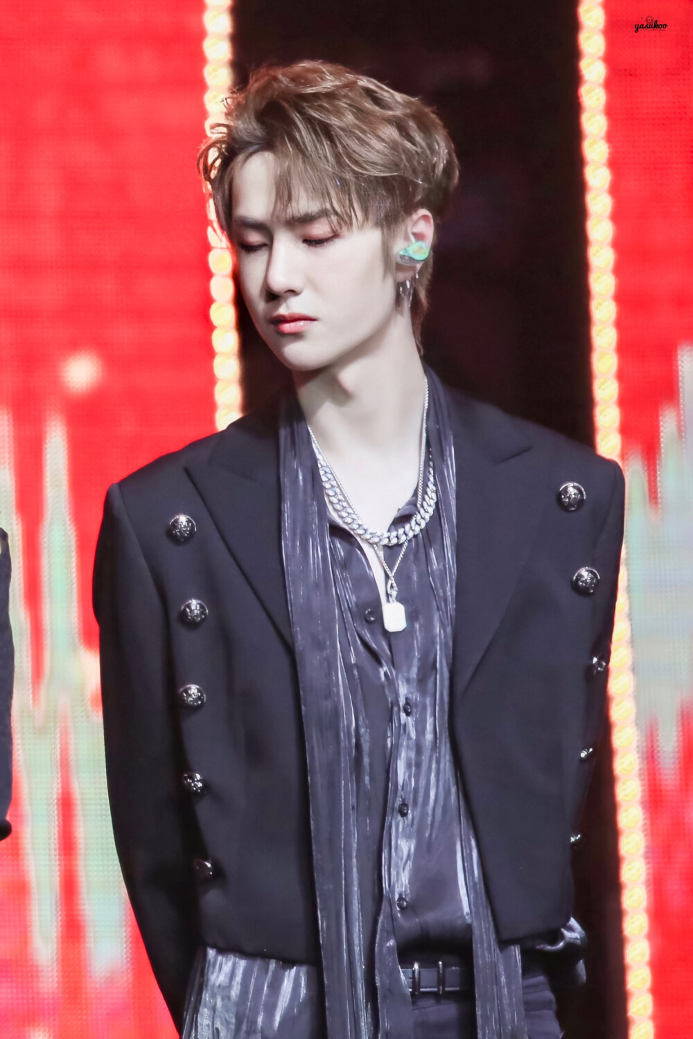 190602 乐华娱乐家族演唱会 @UNIQ-王一博 cr:logo