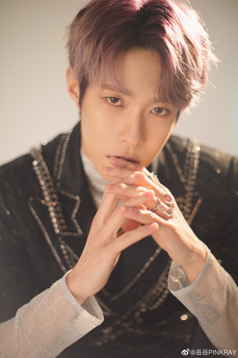 岳岳岳明辉腾讯星光大赏