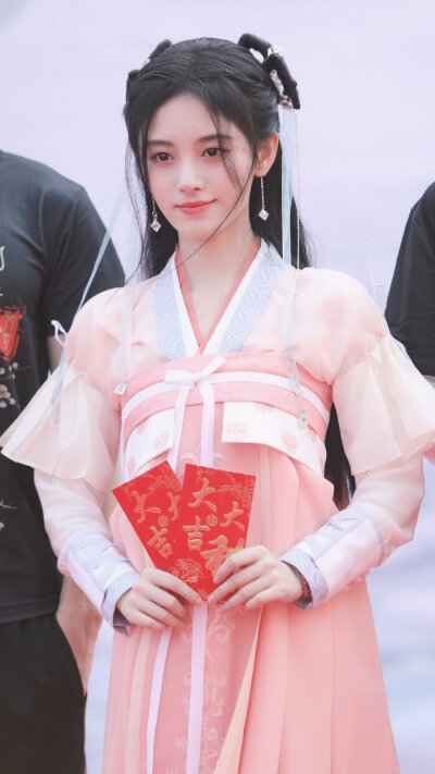 鞠婧祎壁纸