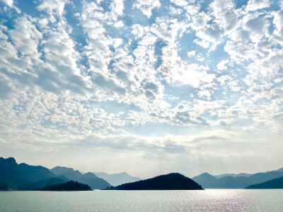 祖国大好河山，绿水青山就是金山银山