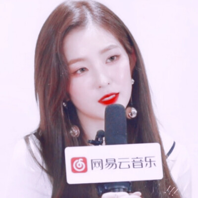 裴珠泫<Irene