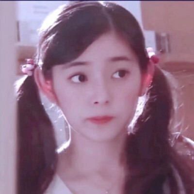 我们终其一生，不过只是想找一个谈得来、合脾性，在一起舒坦，分开久了有点想念，安静久了想闹腾一下，吵架了又立马会后悔认输的合拍的人。 