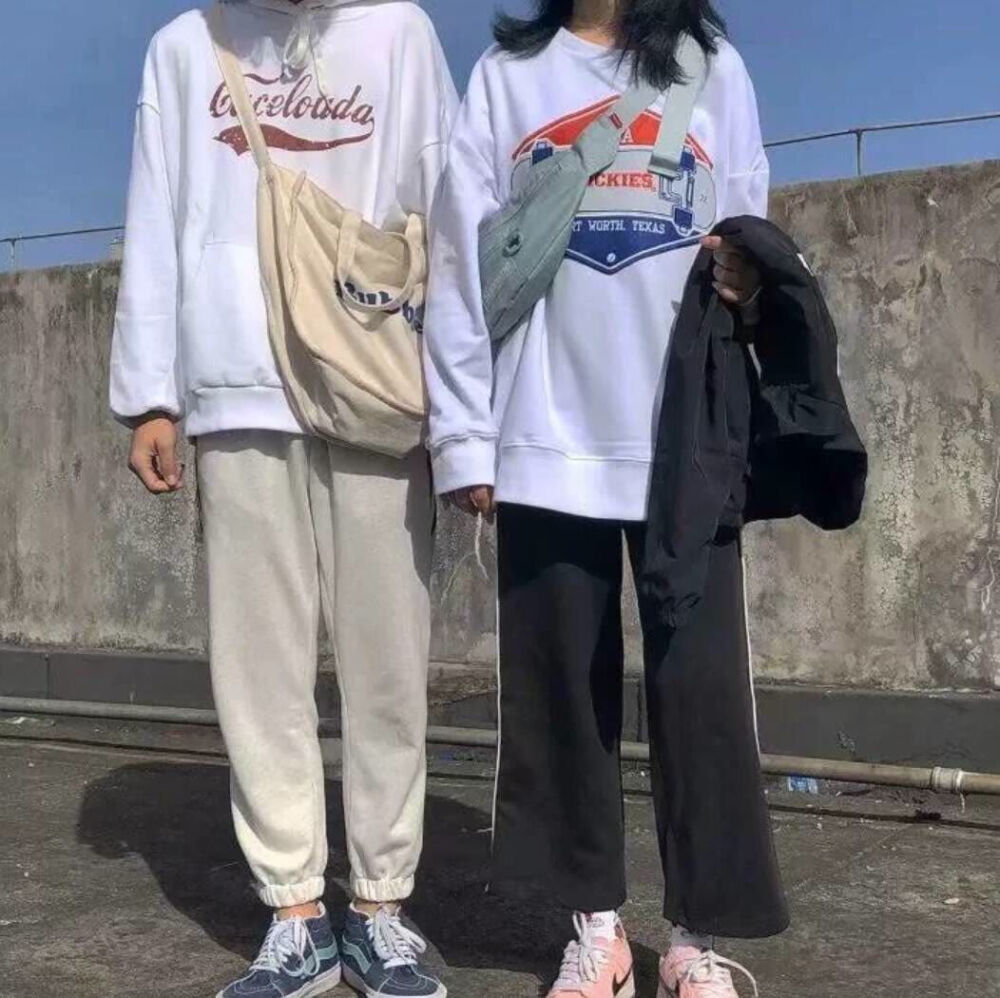 我还爱着，只是少了非在一起的执着。