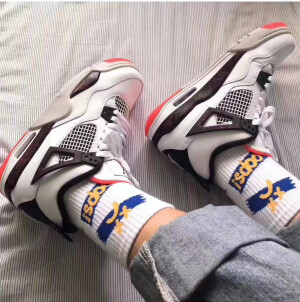 留下你的鞋码免费送啦！
WeChat:NINI995-