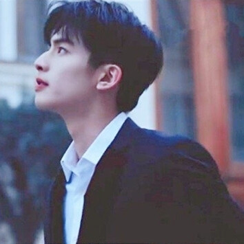 宋威龙头像
自调自截
二传标明
dt阿迟啊宋迟