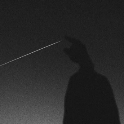  Wear your favorite clothes and get along with people who are not tired.
穿自己喜欢的衣服 和不累的人相处