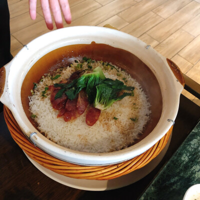 20191021 午餐
和爸爸妈妈一起在不是我们的城市吃！火！锅！
大突破！
吃得超饱超开心！
最开心的是他们也都很开心。
花生冰沙简直香到哭泣。
如果再去那座城市，还要再带他们去吃！