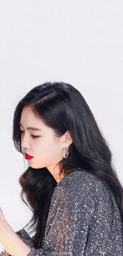 孙娜恩
cr.岚柒柒酱