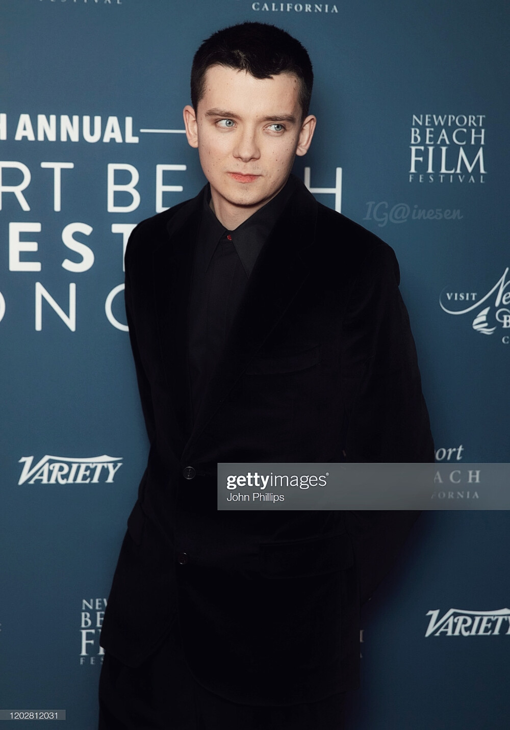 Asa Butterfield
阿沙巴特菲尔德
（自调禁二传）
