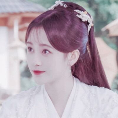 鞠婧祎