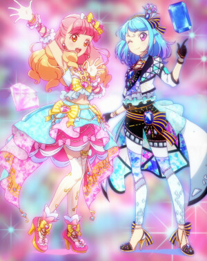 友希爱音 湊美绪
偶像活动friends官方图片