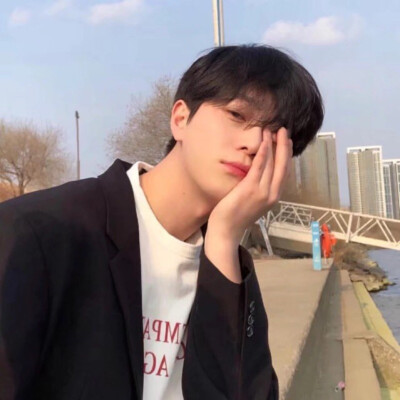 男头
二传注明堆糖 诗梦瑶