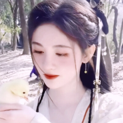 ©Eiuxo
原截程嫣