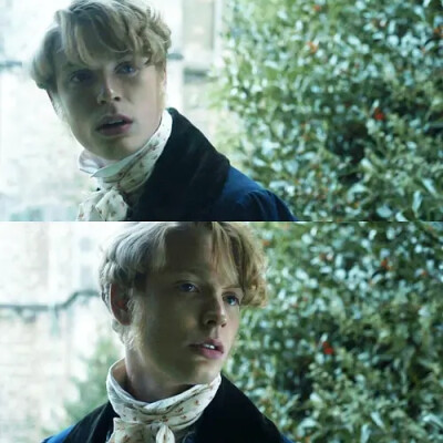 弗莱迪·福克斯 Freddie Fox
1989-05-04
出生地: 英国,伦敦
弗莱迪·福克斯作为演员最早是在一部关于乔治男孩的传记片中崭露头角的。