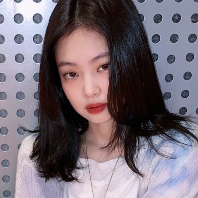 原图 Jennie的ins
金智妮jennie
姜辞 制