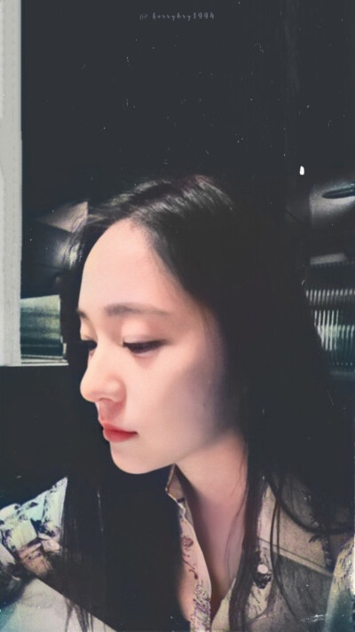 郑秀晶 Krystal cr：BerryKry1994