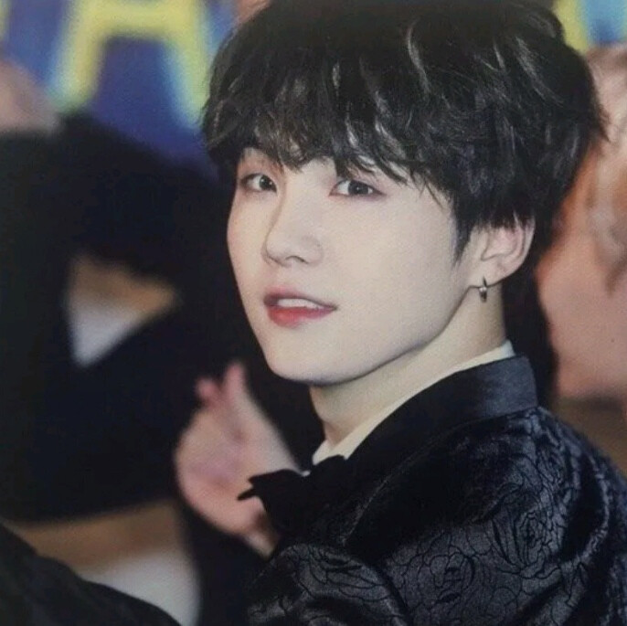 闵suga