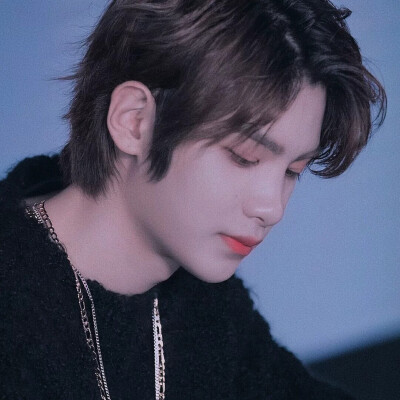 黄明昊