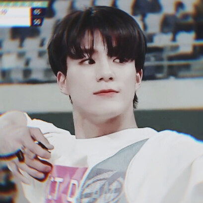 “神明”
©沈妤昔