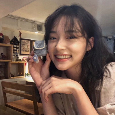 「浪漫致亡」の
女头 女生头像