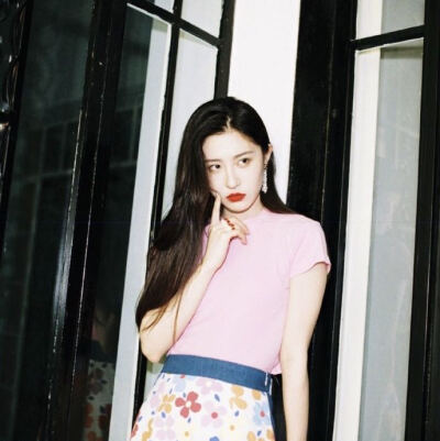 「浪漫致亡」の
女头 女生头像