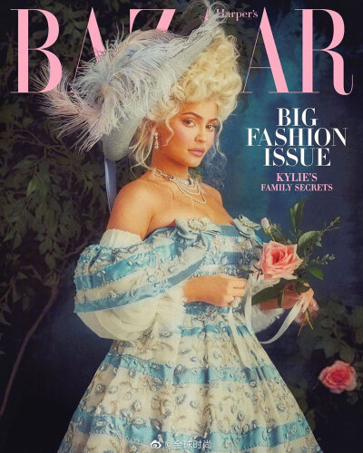 #Kylie Jenner# &amp;《BAZAAR》三月刊，粉红花朵披风甜美又霸气，彻头彻尾的公主范～