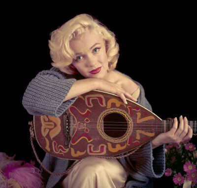 Marilyn Monroe photographed by Milton Greene for "Look" magazine in 1953 ​​​