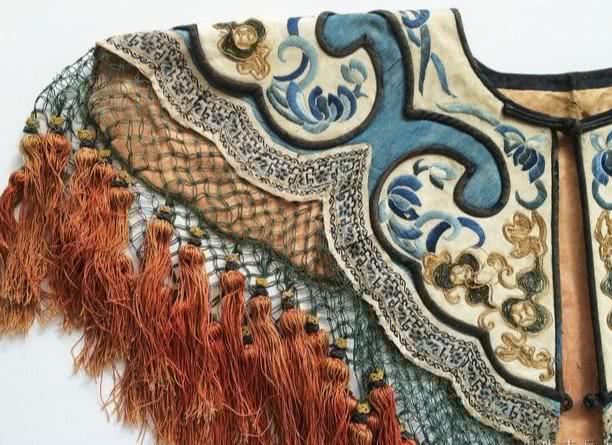 云肩(江南大学博物馆)