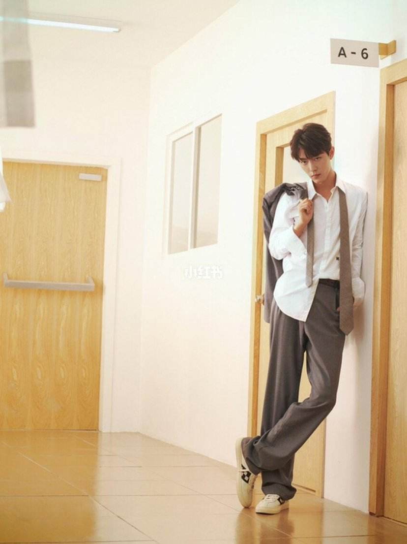 星河滚烫 肖战是人间理想❤