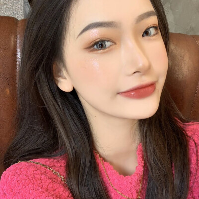 张轻野 女生头像