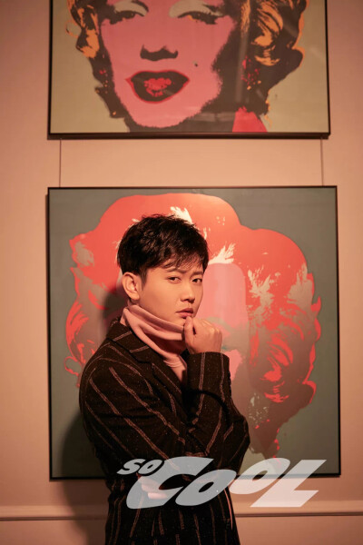 ✨✨神仙可爱孟鹤堂，
                               人间甜饼周九良。✨✨