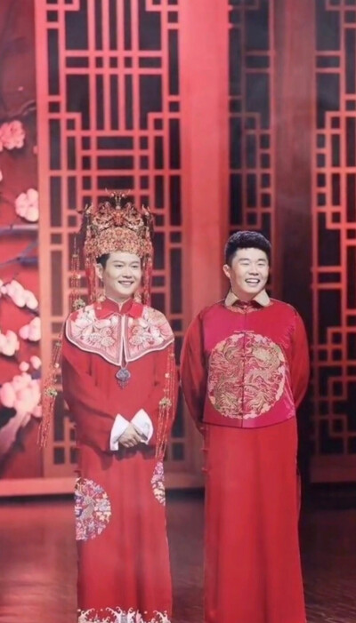 ✨✨神仙可爱孟鹤堂，
                               人间甜饼周九良。✨✨