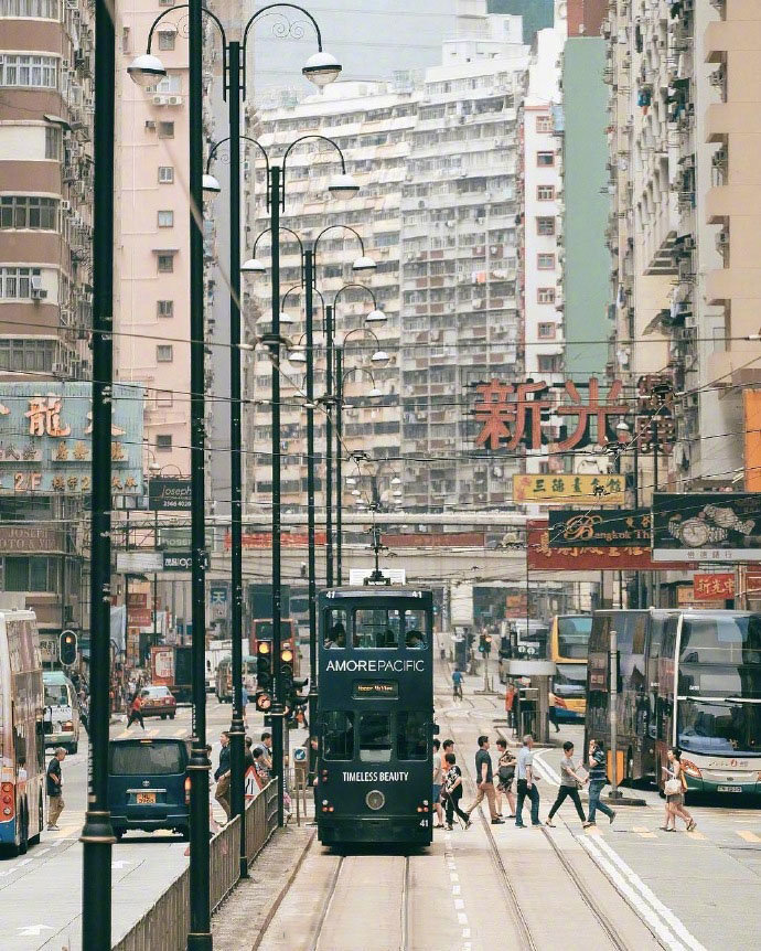 满是生活气息的香港街头