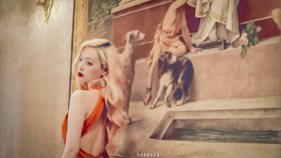 崔雪莉（Sulli、최진리，1994年3月29日—2019年10月14日），出生于韩国釜山，韩国女歌手、演员、主持人，毕业于首尔表演艺术中学。