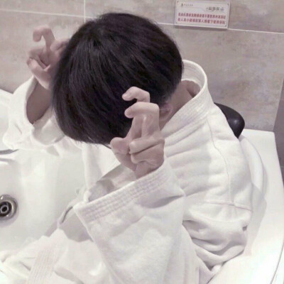 /一定要优秀 堵住那悠悠众口/