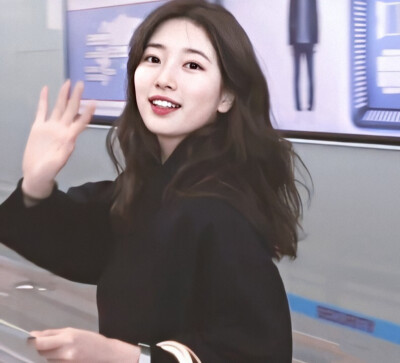 秀智 Suzy