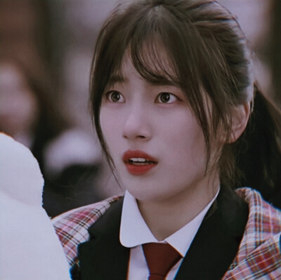 裴秀智
原截 lacey
