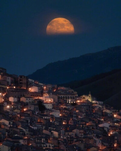 意大利·西西里 Gangi
Photo by Gianluca Musmeci