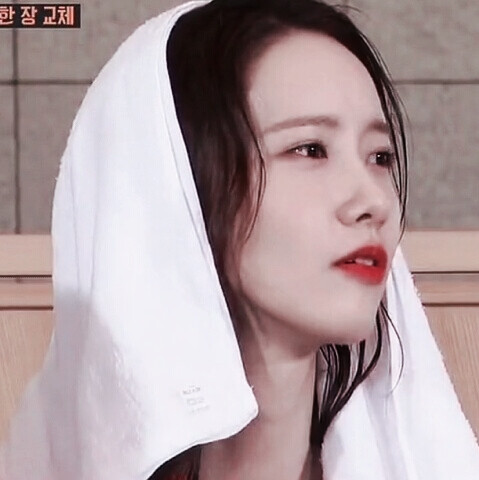 林允儿
©沈桉姌