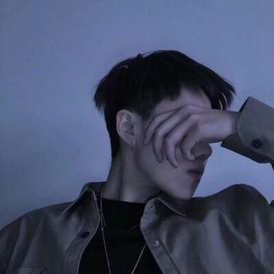 /头像一换 QQ一删 对不起 妹妹 你下架了/