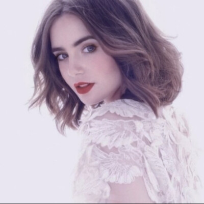 莉莉柯林斯头像
©®许也