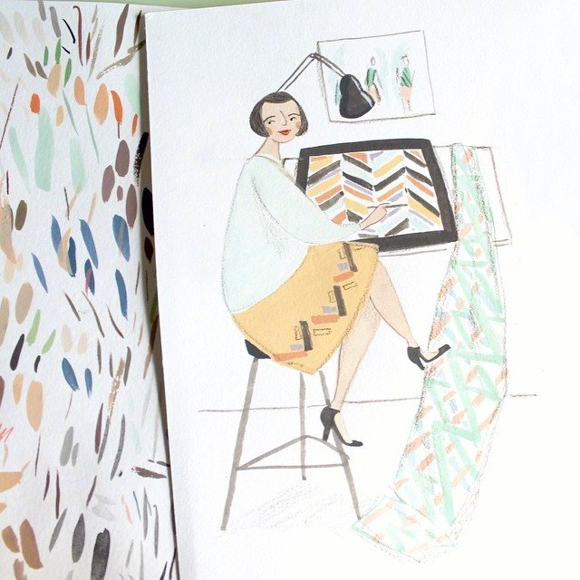 两个人在一起久了，就像左手和右手，即使不在相爱也会选择相守，因为放弃这么多年的时光需要很大的勇气。也许生命中会出现你爱的人，但那终归是过客，你还是会牵着你的左手或者右手一直走下去，幸福真的和爱情无关。