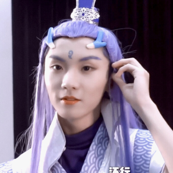 马嘉祺
二传注明堆糖沈虞书